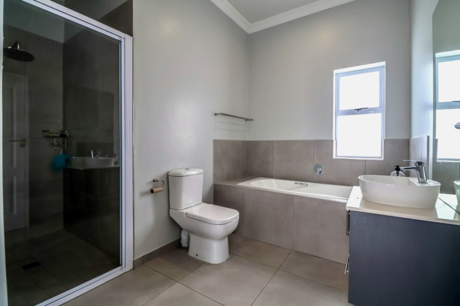 3 Bedroom Property for Sale in Island View Western Cape